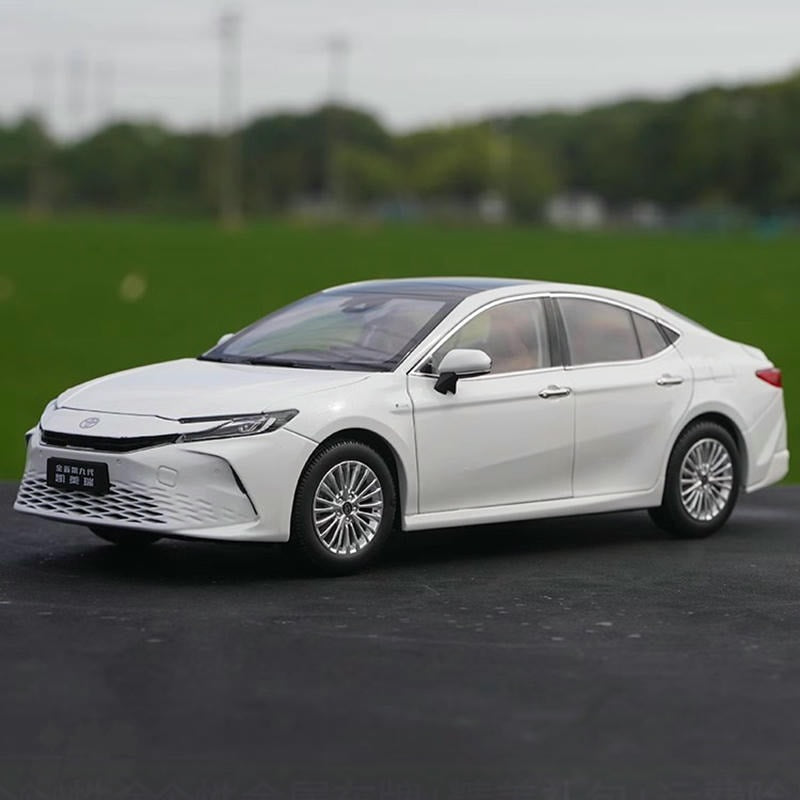 TOYOTA CAMRY 2024 9th Generation 1:18 Alloy Car Model