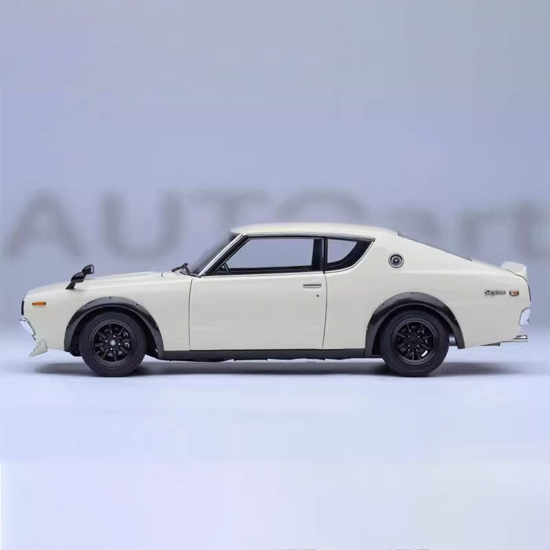 AUTOart 1:18  KPGC110  NISSAN SKYLINE 2000 GTR