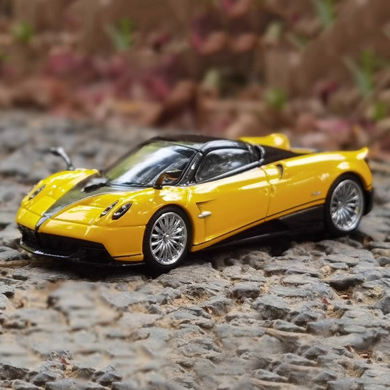 LCD 1:64 Pagani Huayra BC Convertible Alloy Car with Roof