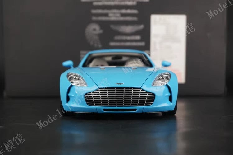 Autoart 1:18 Aston Martin One-77 Blue Alloy Car Model in Stock