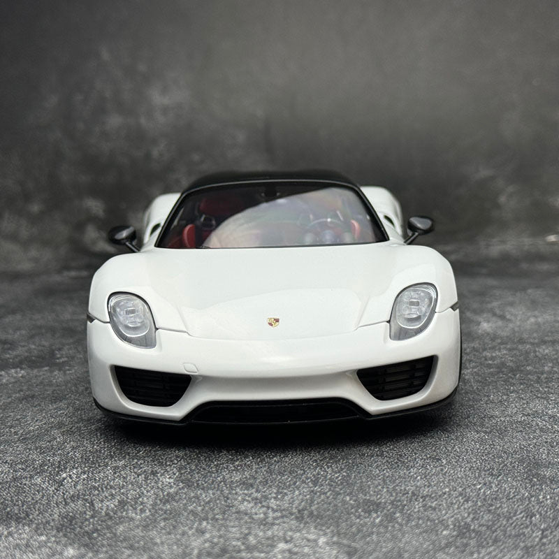 Autoart 1:18 Porsche 918 Spyder 2013 Plastic Shell Car Model Ornament