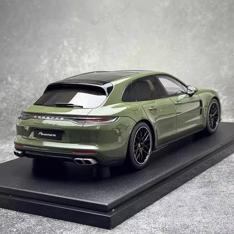 GT Spirit 1:18 Porsche Panamera Turbo S 2021 resin car model GT447