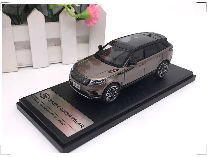 LCD original Land Rover Starliner SUV crossover 1:43 alloy simulation car model collection ornaments Starliner car model