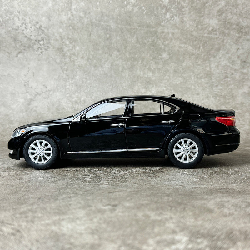 NOREV 1:18 Lexus LS460 2010 alloy simulation car model