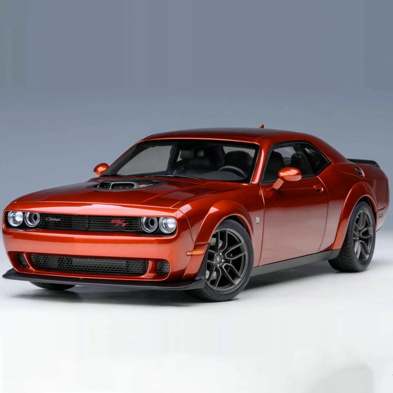 Autoart 1:18 Dodge Challenger R/T SCAT PACK WIDEBBODY 2022 Car Model