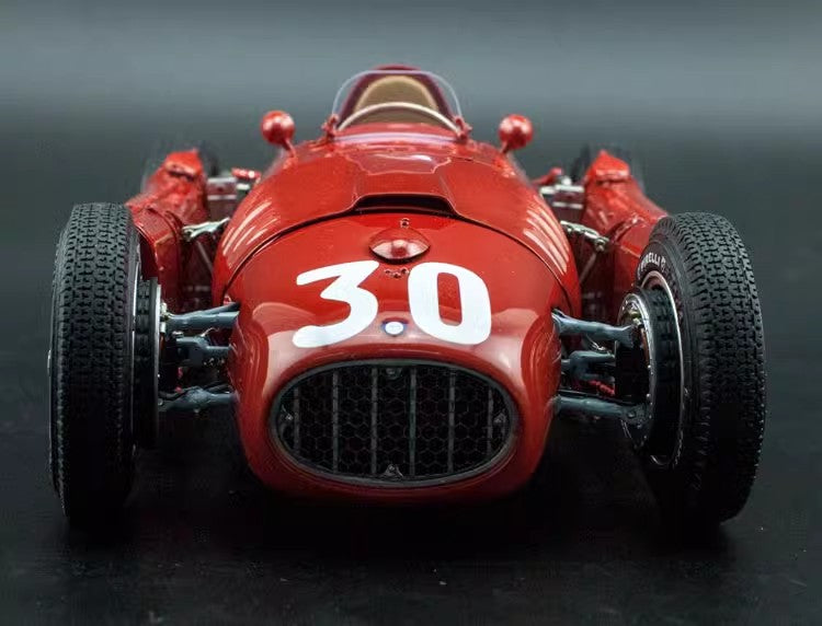 CMC 1:18 Lancia 1955 d50 #30 F1 Alloy Car Model