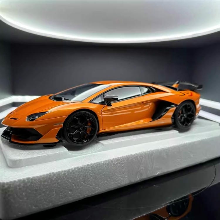 【 Autoart 】 AA 1/18 Lamborghini Aventado SVJ ABS Car Collection Model