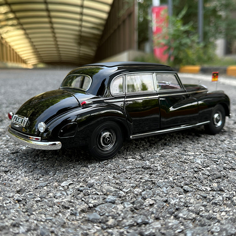 NOREV 1:18 Benz 300s W186 First Generation S-Class German Chancellor's Car Alloy Car Model Gift