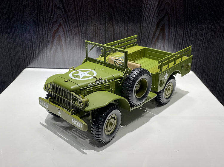 XiaoGuang Original Factory Car Model 1:18 Jeep BEEP WC51/52 Alloy Car Model Collection Gift