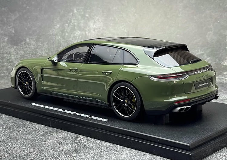 GT Spirit 1:18 Porsche Panamera Turbo S 2021 resin car model GT447