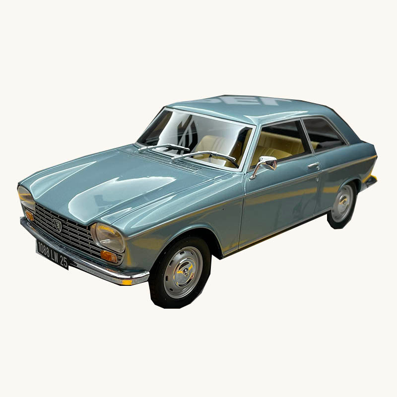 OTTO 1:18 Resin Simulation Coupe Model 204 Coupe Metallic Blue