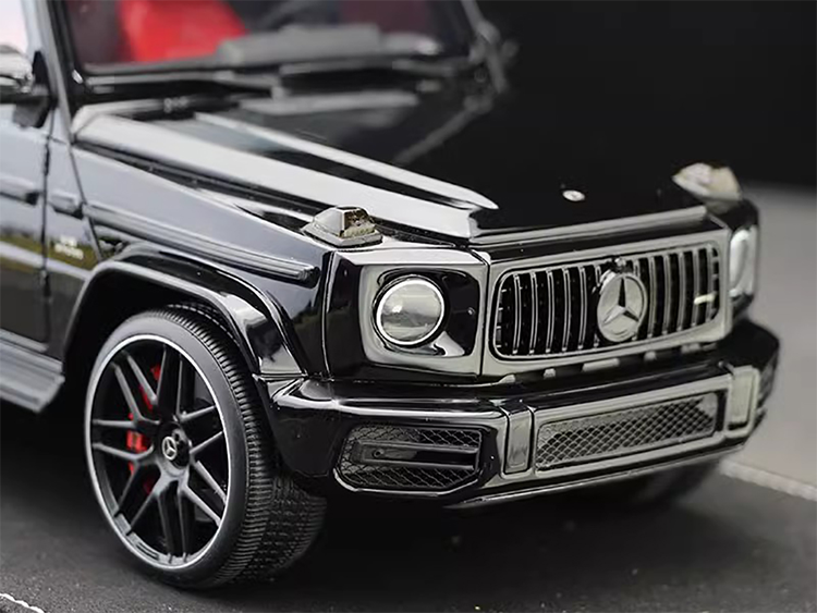 Vehicle Art 1:18 Mercedes-Benz G63 AMG Resin Limited Edition Car Model Collectible