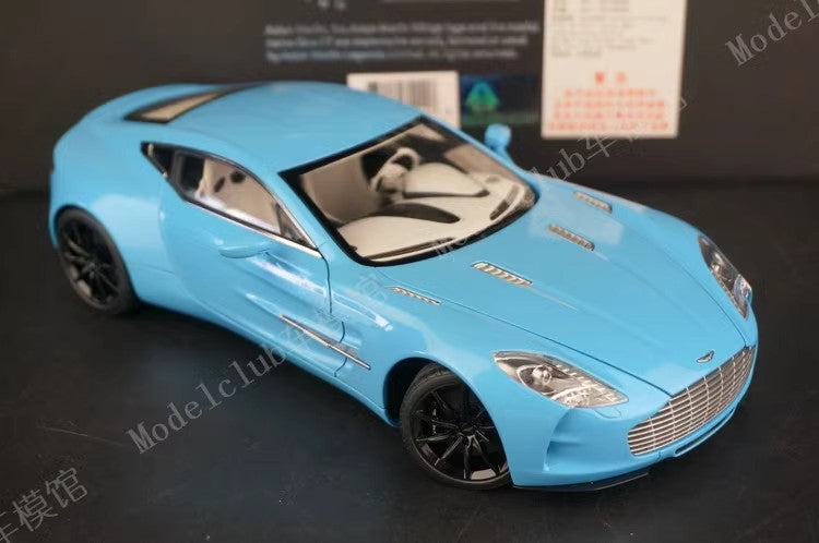 Autoart 1:18 Aston Martin One-77 Blue Alloy Car Model in Stock