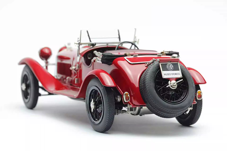 CMC 1:18 Alfa Romeo 8C 2900B 6C 8C#19 Alloy Full Open Car Model Collection