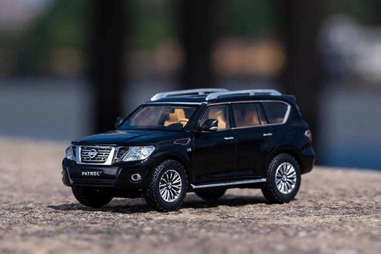 GCD 1:64 NISSAN Touareg Y62 Alloy simulation car model