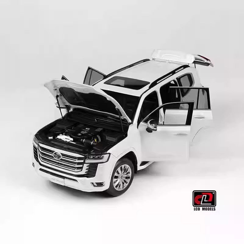 LCD 1:18 Toyota Land Cruiser LC300 ZX Alloy Car Model