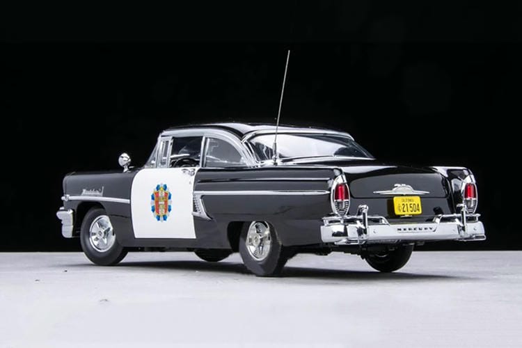 1:18 Sunstar Mercury Montclair U.S. Police Car Platinum Edition Diecast Car Model