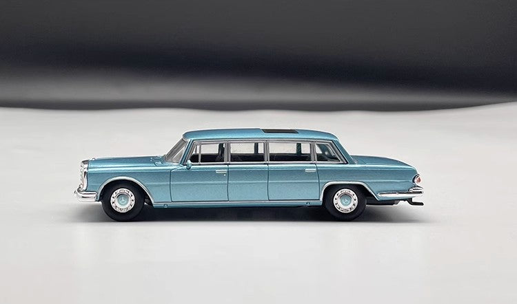 DCT Extended 1:64 Mercedes-Benz 600 Pullman W100 LWB Diecast Car Model Collection Gift