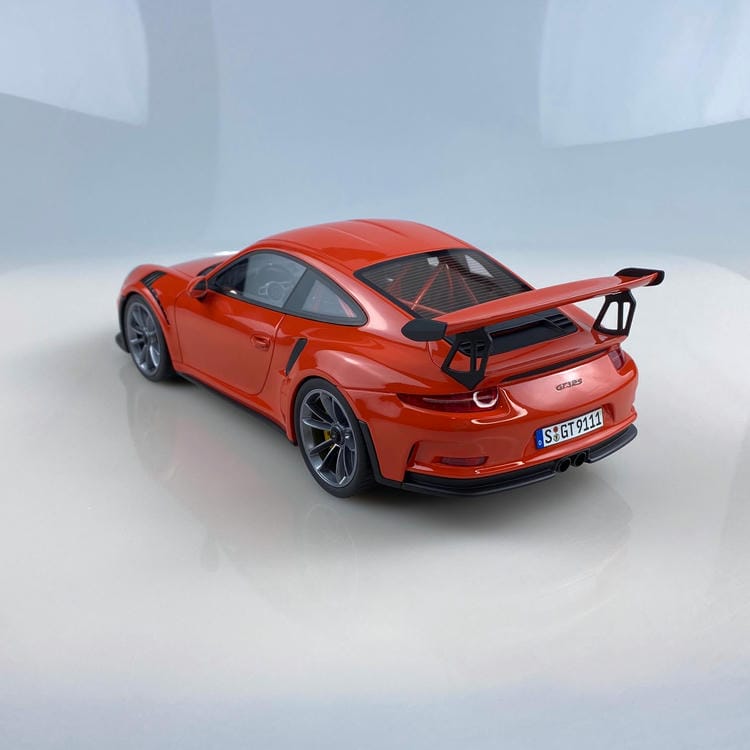 GT Spirit 1:18 Porsche 911 GT3 RS Resin Car Model