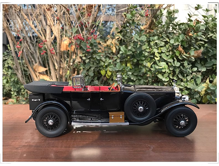 Kyosho 1:18 Rolls-Royce Phantom Generation 1 Alloy Classic Car Static Collector Car Model Original