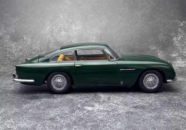 AUTOart 1:18 Aston Martin DB5 alloy car model collection