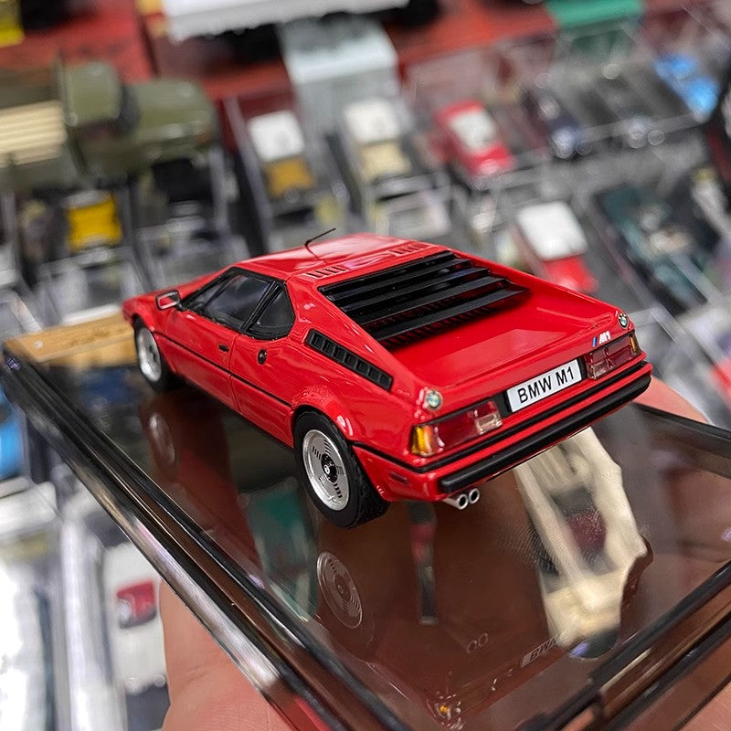 Century Dragon original car model  BMW 850CI BMW M1 1:43 Alloy simulation car model Collection