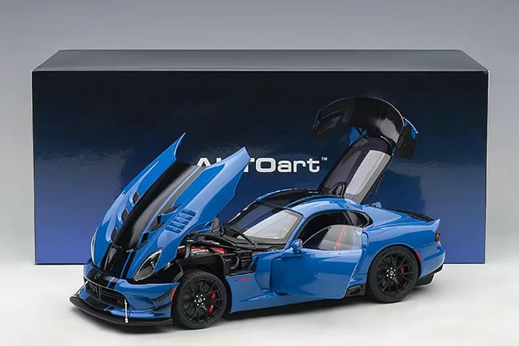 Alto 1:18 AUTOart Dodge Viper DODGE VIPER ACR 2017 Car Model