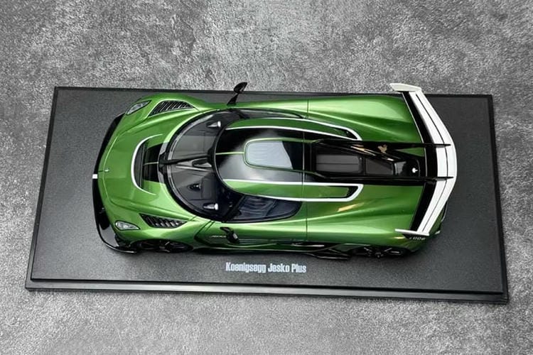 GT Spirit 1:  18 Koenigsegg Jesko Limited Edition Resin Car Model