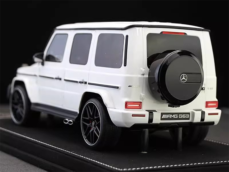 Vehicle Art 1:18 Mercedes-Benz G63 AMG Resin Limited Edition Car Model Collectible