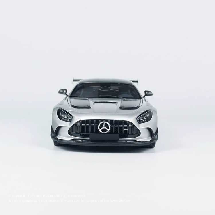 Minichamps 1:18 Mercedes AMG GT BLACK SERIES Starburst Alloy Car Model Simulation