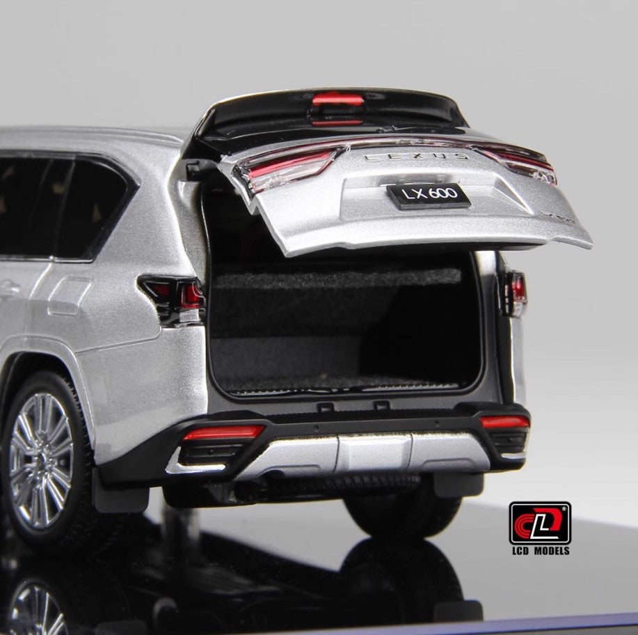 LCD 1:43 Lexus LX600 Lexus Replica Alloy Car Model Gift Set