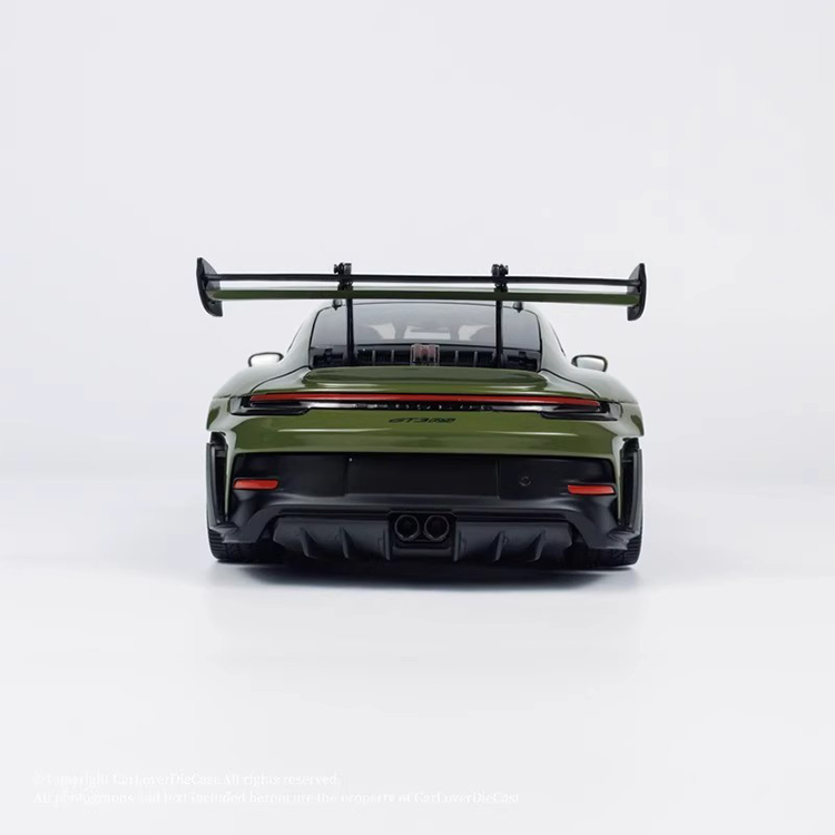 Minichamps 1:18 Porsche 911(992) GT3 RS 2024 Car Model Alloy