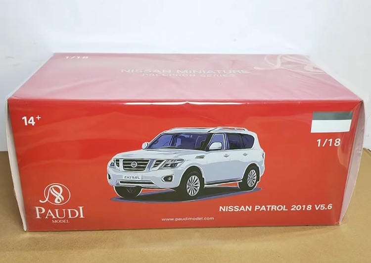 1:18 Nissan Nissan Touareg Patrol Y62 simulation diecast car model off-road collectibles