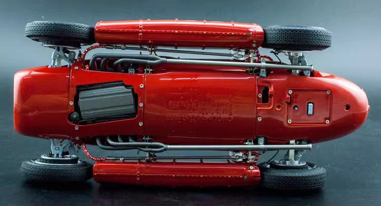 CMC 1:18 Lancia 1955 d50 #30 F1 Alloy Car Model