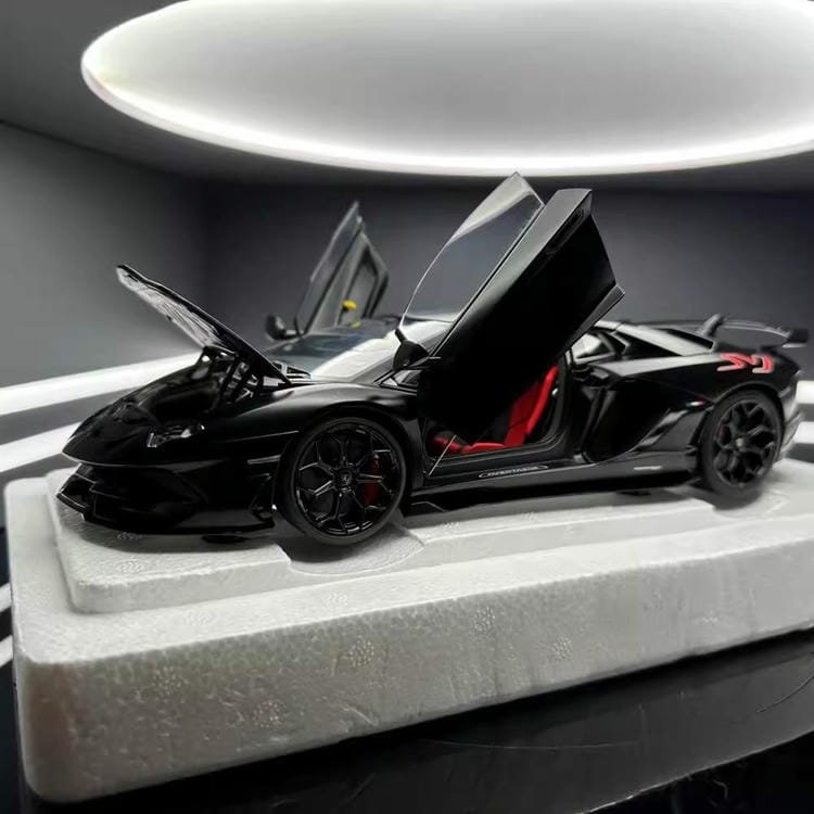 【 Autoart 】 AA 1/18 Lamborghini Aventado SVJ ABS Car Collection Model