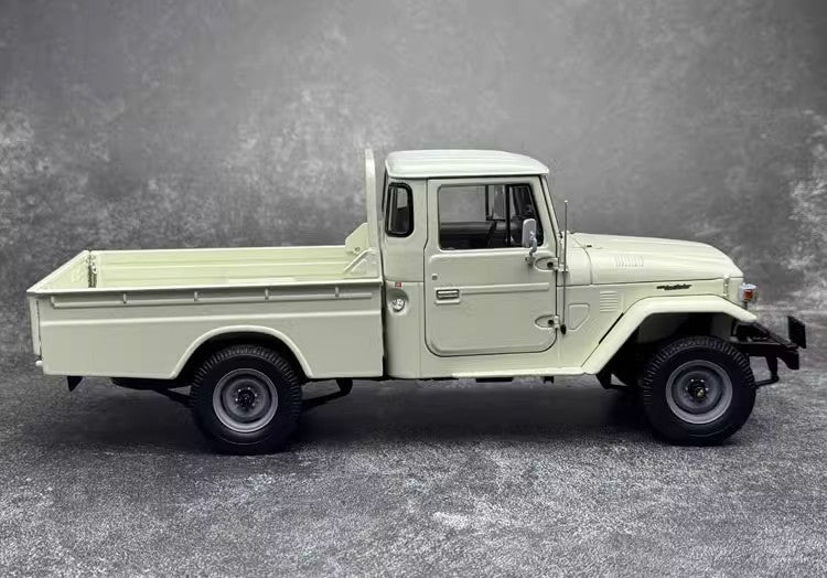 Kyosho 1:18 Toyota Landcruiser LC40 pickup land cruiser car model car model gifts