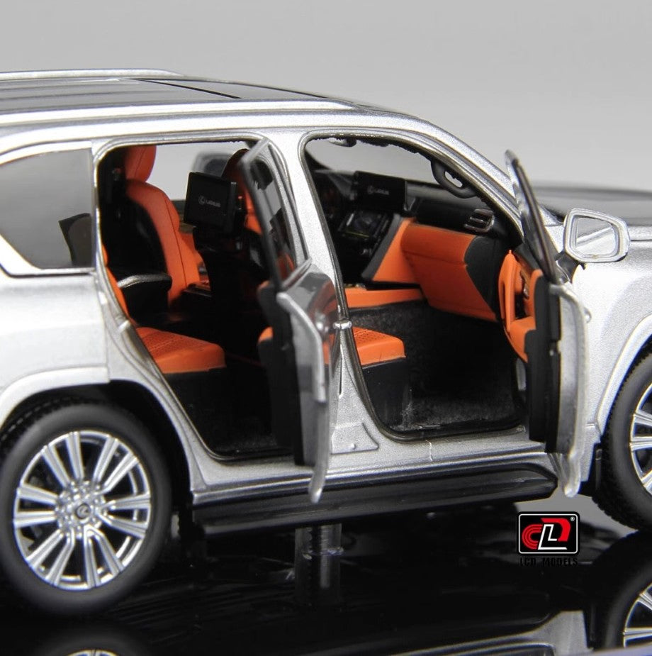 LCD 1:43 Lexus LX600 Lexus Replica Alloy Car Model Gift Set