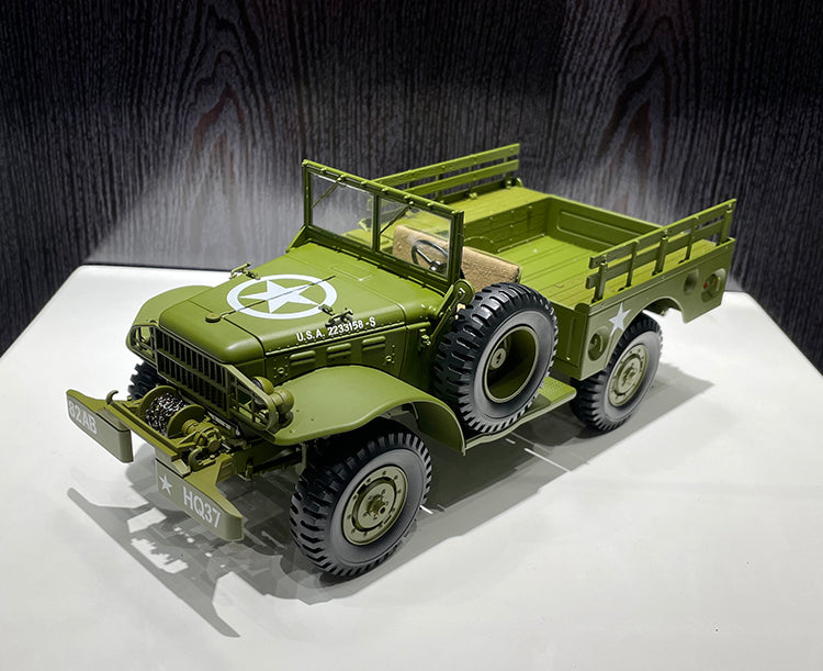 XiaoGuang Original Factory Car Model 1:18 Jeep BEEP WC51/52 Alloy Car Model Collection Gift