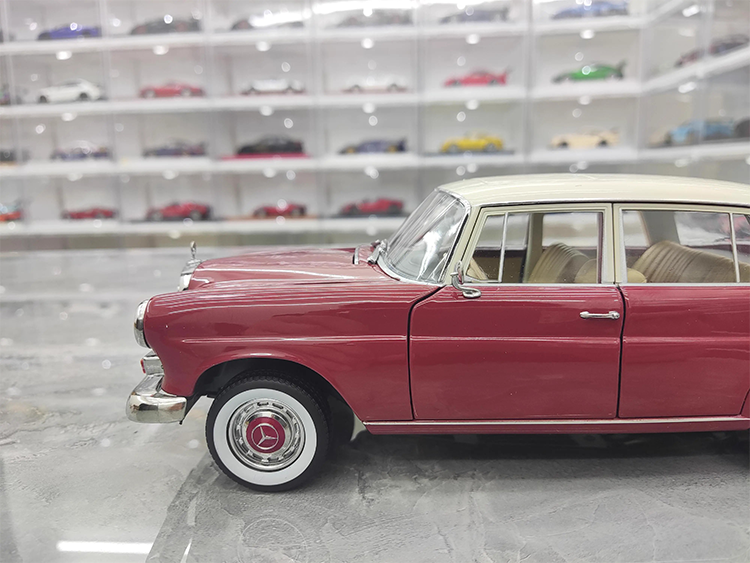 NOREV 1:18 Retro 1966 Mercedes Benz 200 Simulation Alloy Metal Car Model Retro Collection