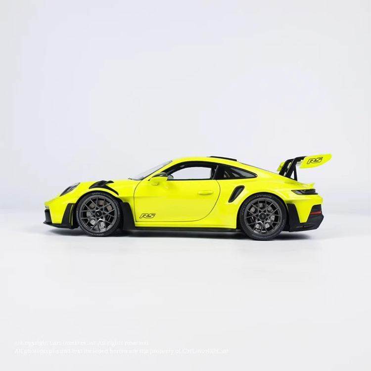 Minichamps 1:18 Porsche 911(992) GT3 RS 2024 Car Model Alloy