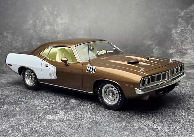 ACME 1:18 1971 Plymouth Cuda Muscle Car Alloy Simulation Car Model Brown top Premium Collectibles / Souvenirs / Gifts