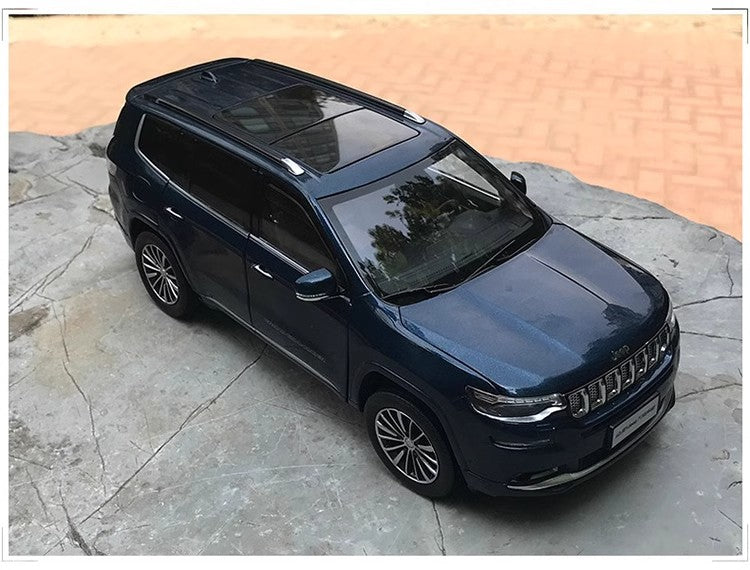 1: 18 brand new Jeep Grand Commander Jeep alloy simulation car model