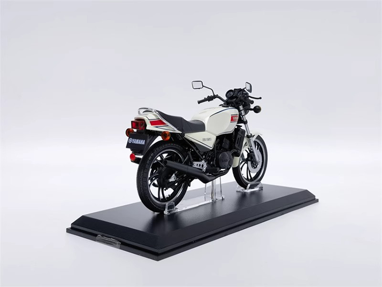 AOSHIMA 1:12 Yamaha RZ250 motorcycle simulation model Gift collection ornaments