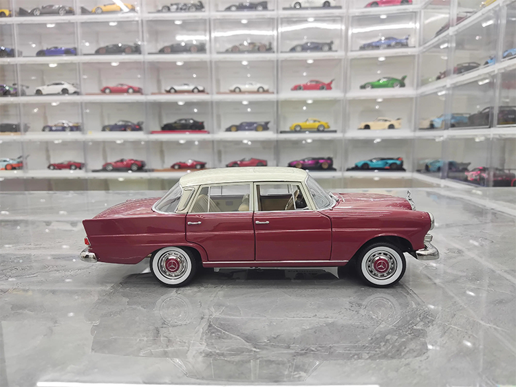 NOREV 1:18 Retro 1966 Mercedes Benz 200 Simulation Alloy Metal Car Model Retro Collection