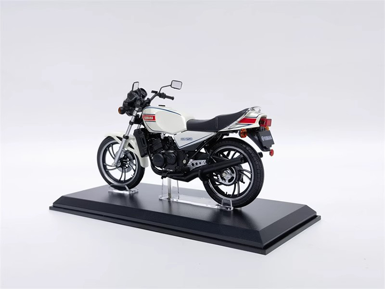 AOSHIMA 1:12 Yamaha RZ250 motorcycle simulation model Gift collection ornaments