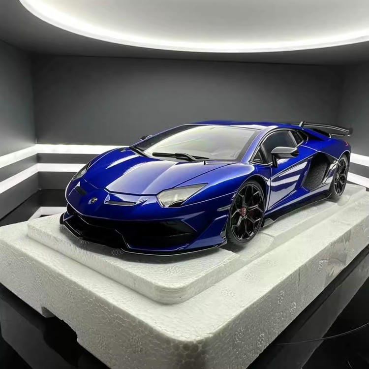 【 Autoart 】 AA 1/18 Lamborghini Aventado SVJ ABS Car Collection Model