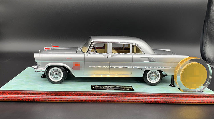 1:18 Limited Edition Hongqi Red Flag CA72 Alloy Diecast Model Car by Century Dragon | High-end paintwork, fully openable