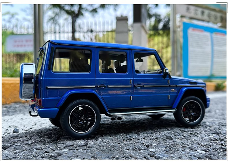 AUTOART 1/18 Mercedes-Benz G63 AMG G63 2017 Car Model