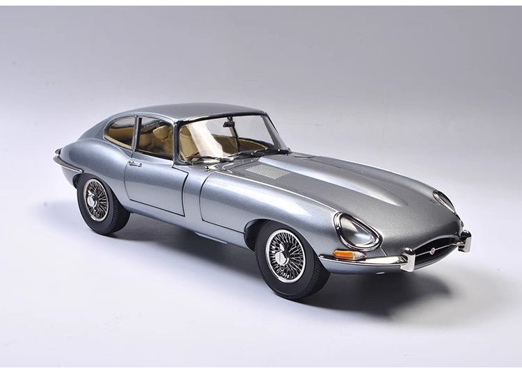 Kyosho 1:18 Jaguar E-Type Car Model Alloy 60th Anniversary Model