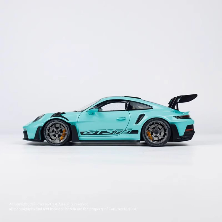 Minichamps 1:18 Porsche 911(992) GT3 RS 2024 Car Model Alloy